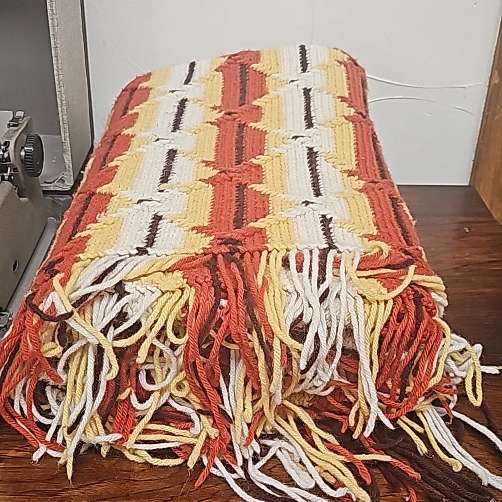 Vintage 70s South Western granny handcrochet throw blanket large 46x70 afghan
